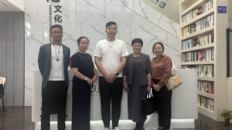 行业背景：影视传媒行业的蓬勃发展